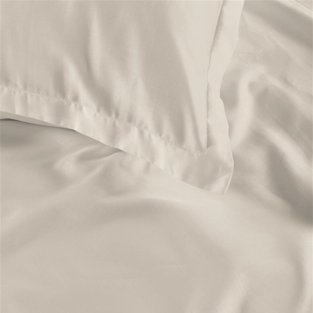 Dekbedovertrek-satijn-wit-2