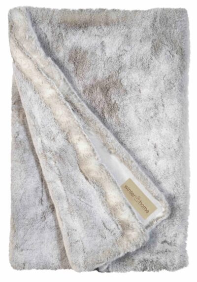 Winter Home Plaid Silver Wolf